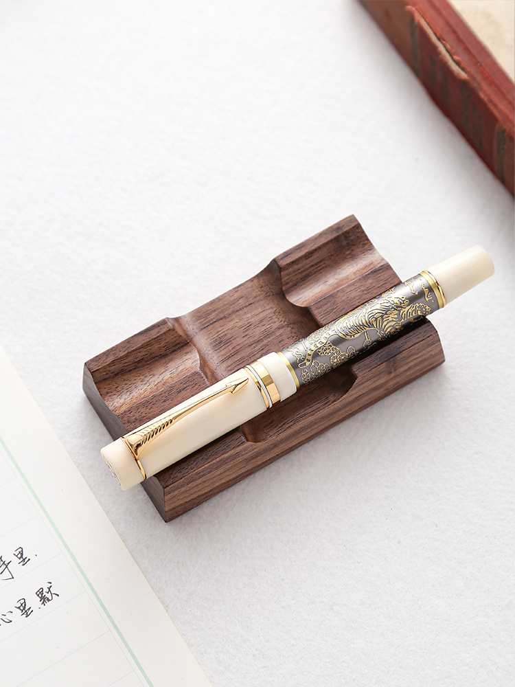 Giá đỡ bút bằng gỗ óc chó, dụn - đánh giá và giá Wooden Fountain Pen Desk Stand Holder